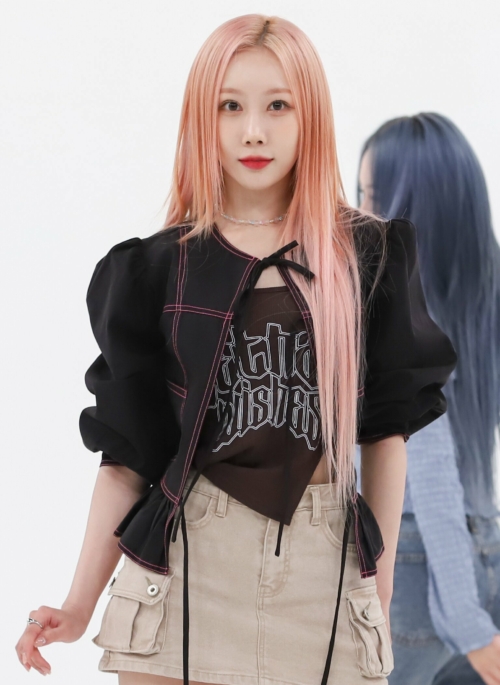 Beige Cargo-Style Denim Skirt | Handong - Dreamcatcher