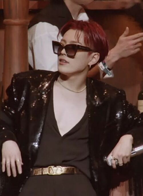 Black Cat-Eye Big Sunglasses | Hongjoong - ATEEZ