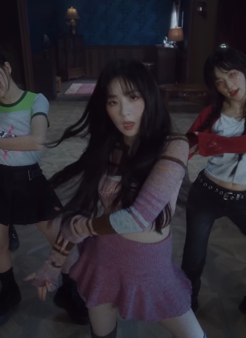 Pink Knitted Mini Skirt | Irene - Red Velvet