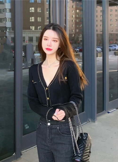 Black V-Neck Cropped Cardigan | Ningning - Aespa
