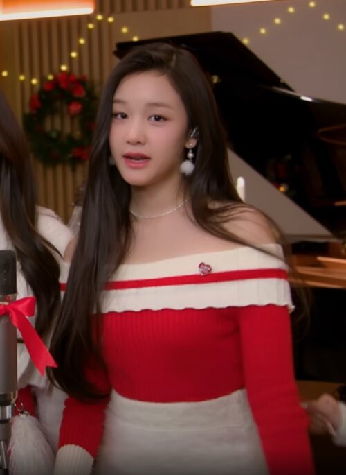 Red Off-Shoulder Knit Top | Pharita - BabyMonster