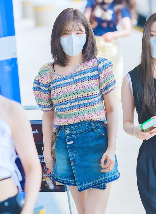 Multicolored Stripes Knitted T-Shirt | Wendy - Red Velvet
