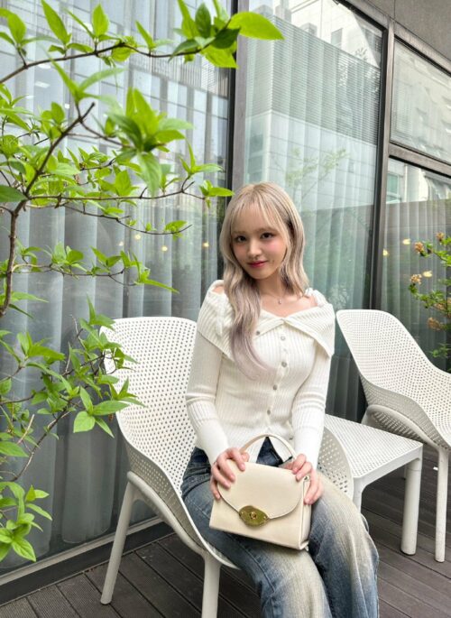 White Off-Shoulder Knit Top | Liz - IVE