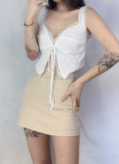 White Lace Open Front Top | Eunchae - Le Sserafim